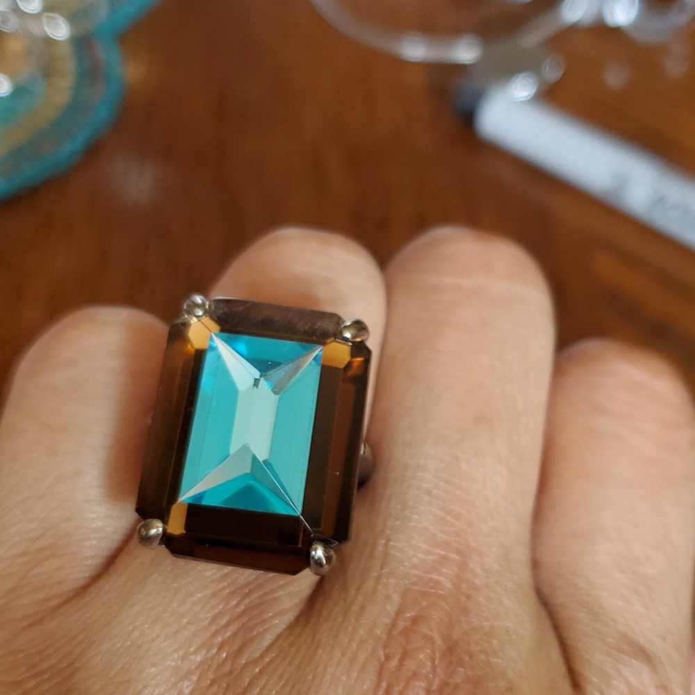 Park lane ring